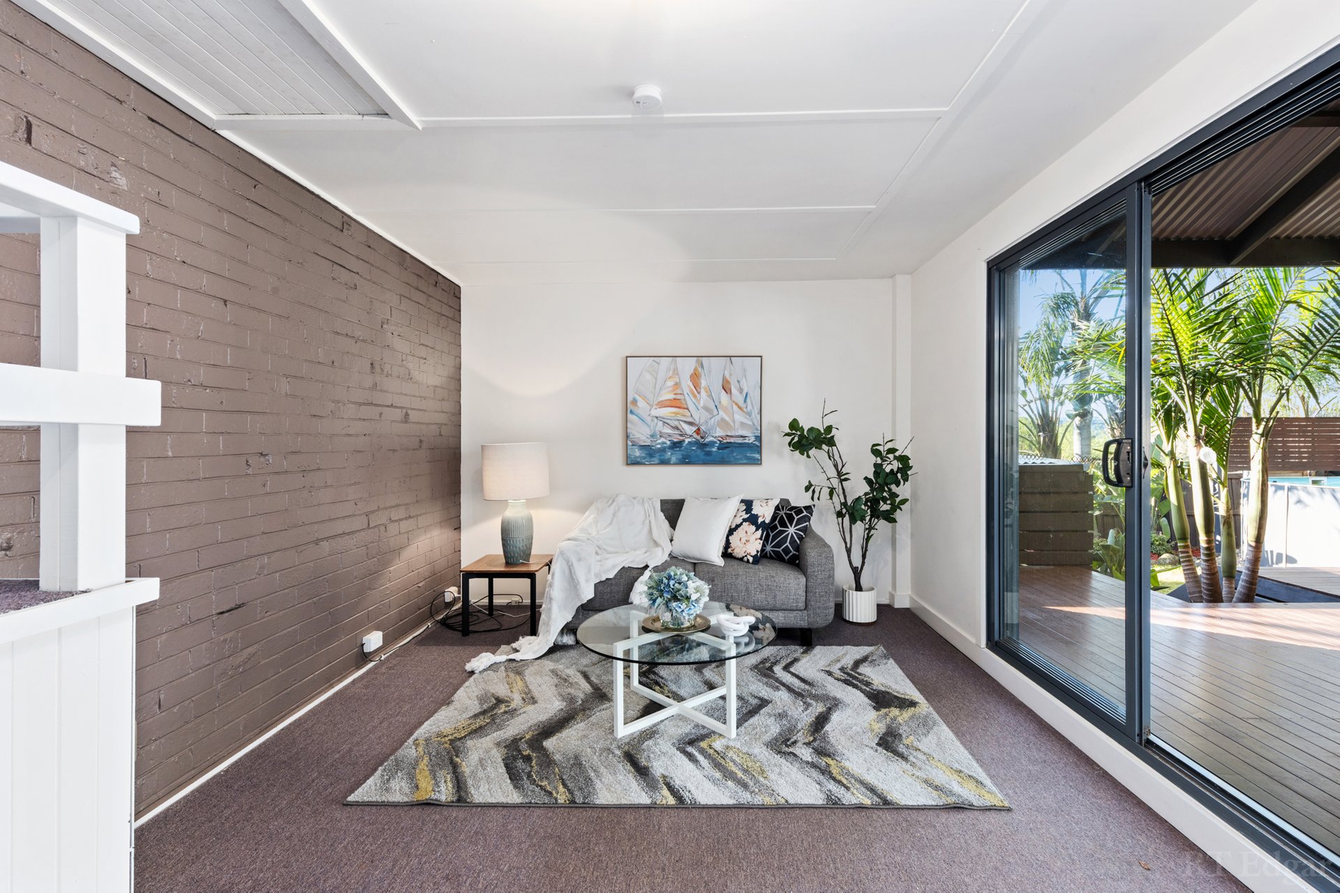 Property Gallery Thumbnail 16