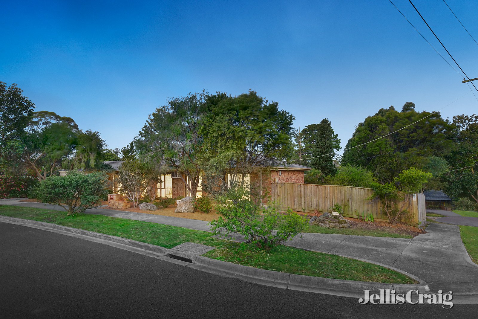 1 Flora Court, Ringwood image 10