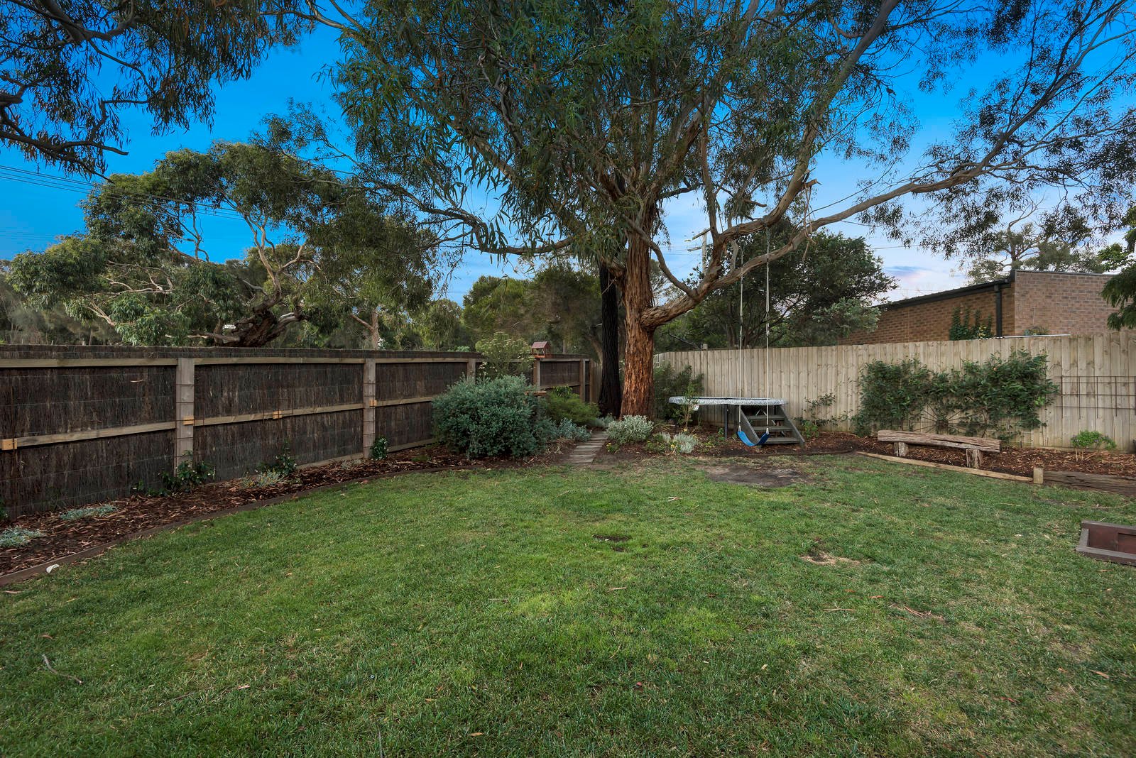 Property Gallery Thumbnail 14