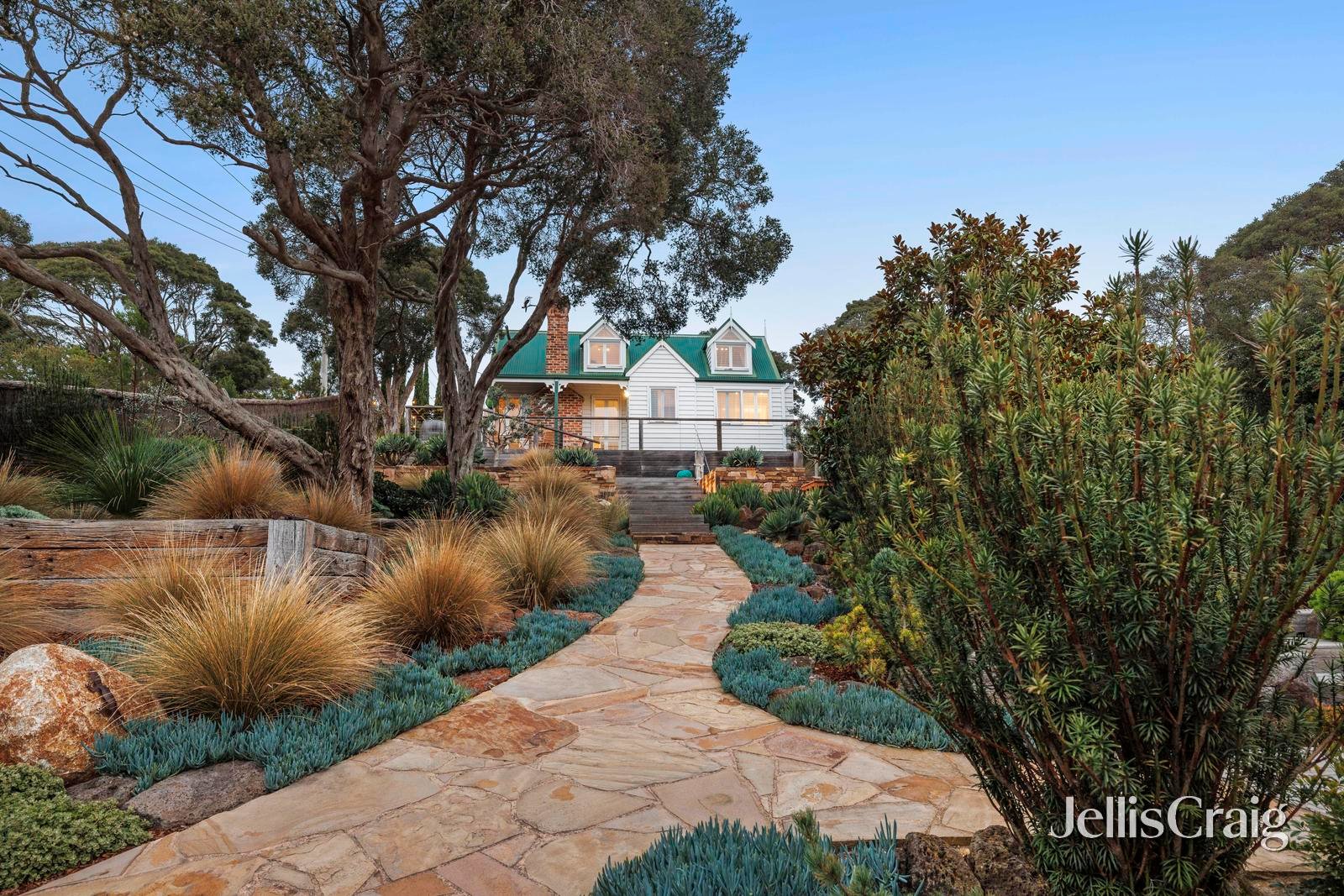 1 Geoffrey Street, Blairgowrie image 3