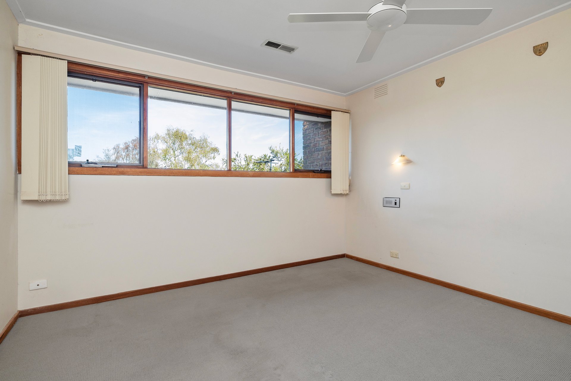 1 Georgian Court, Ringwood image 5