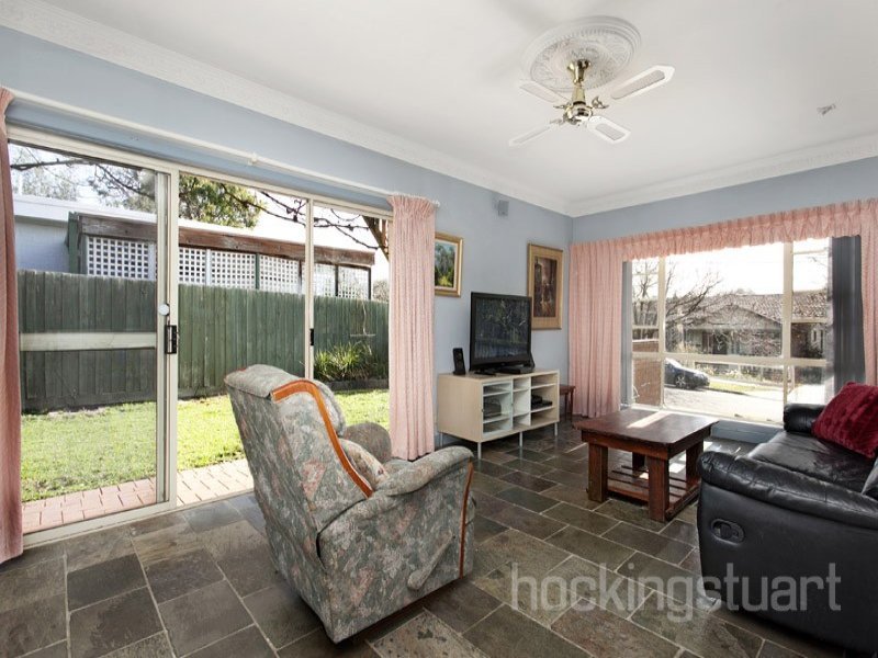 1 Gilbert Street, Mont Albert image 4
