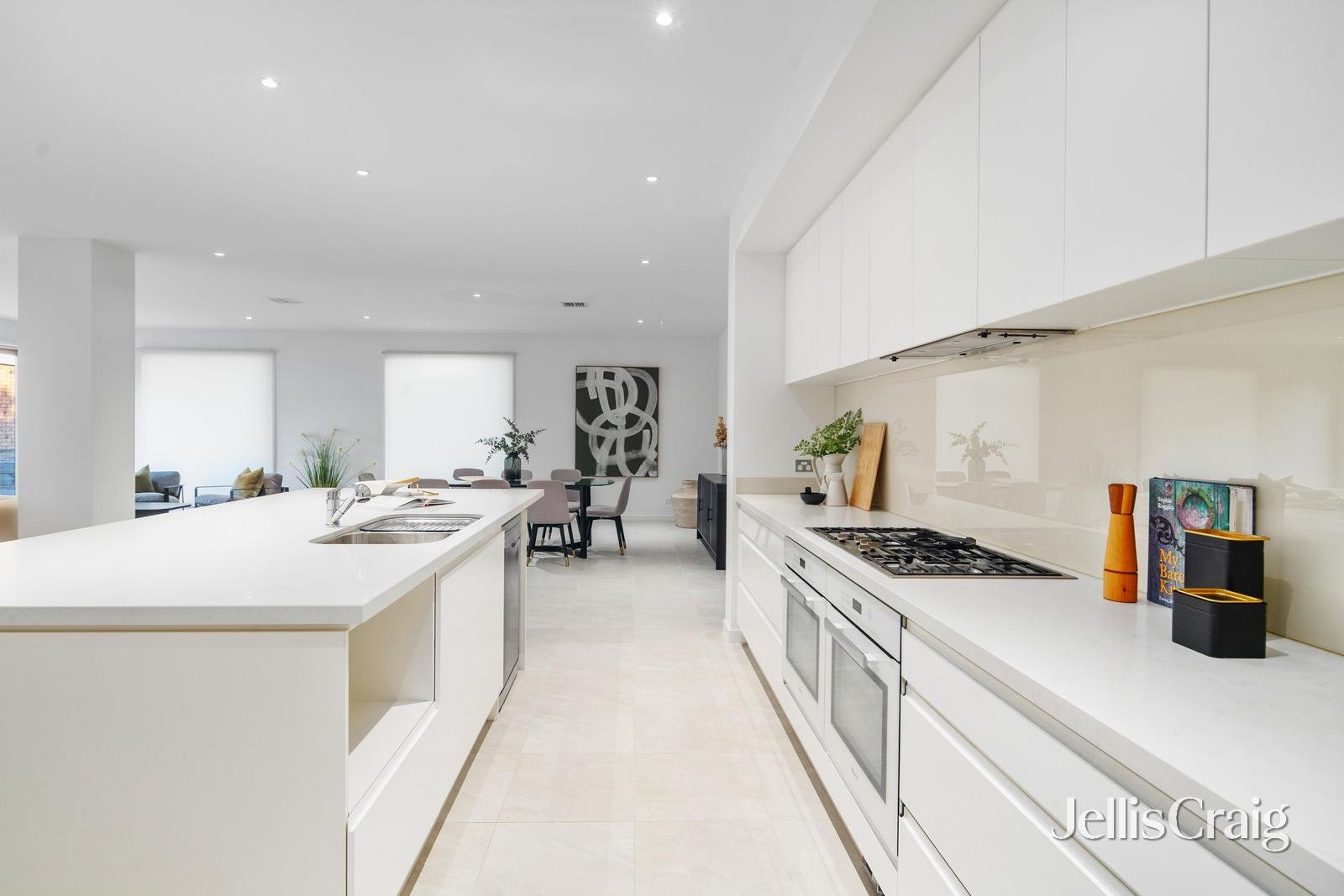 1 Gladstone Street, Surrey Hills image 5