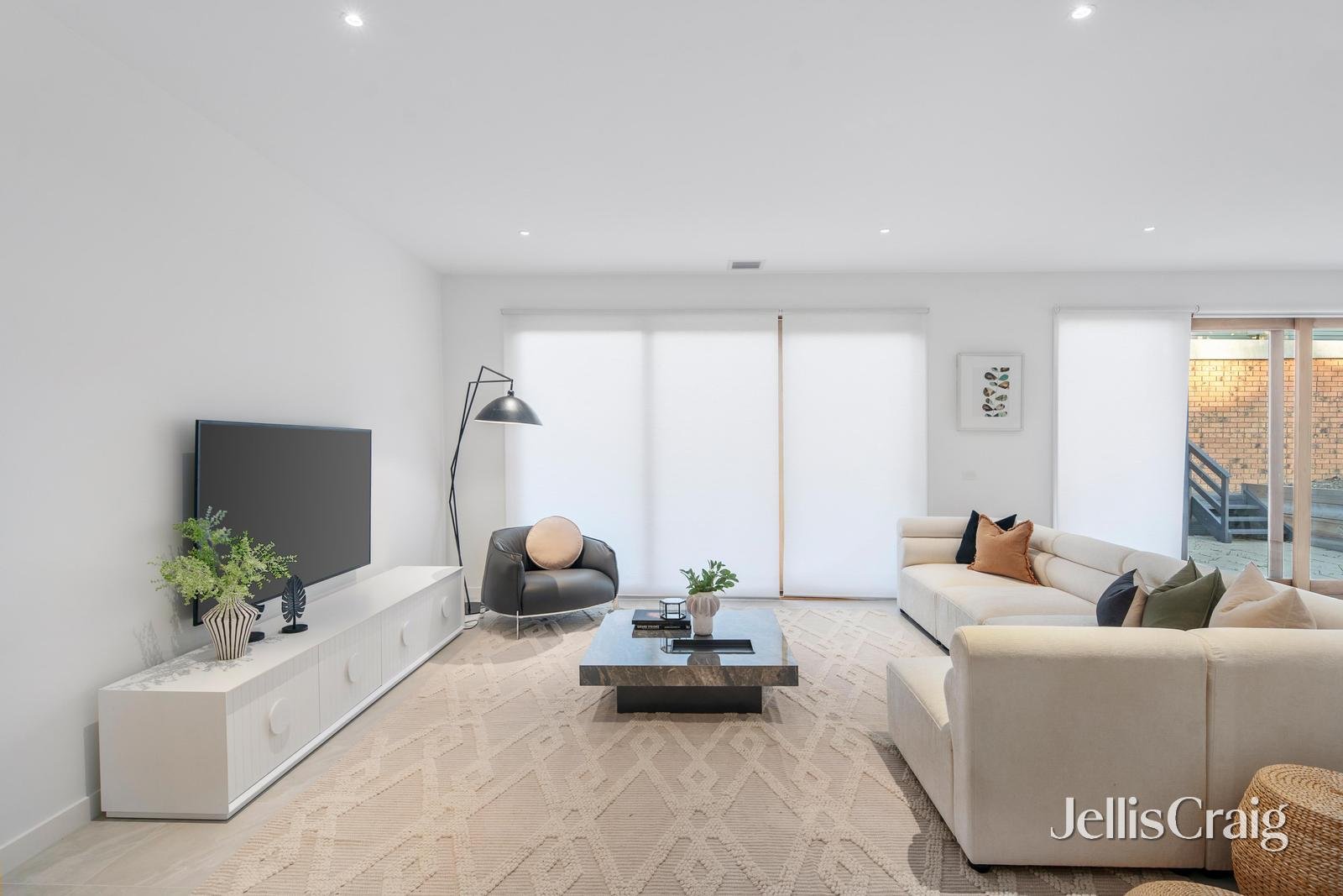 1 Gladstone Street, Surrey Hills image 7