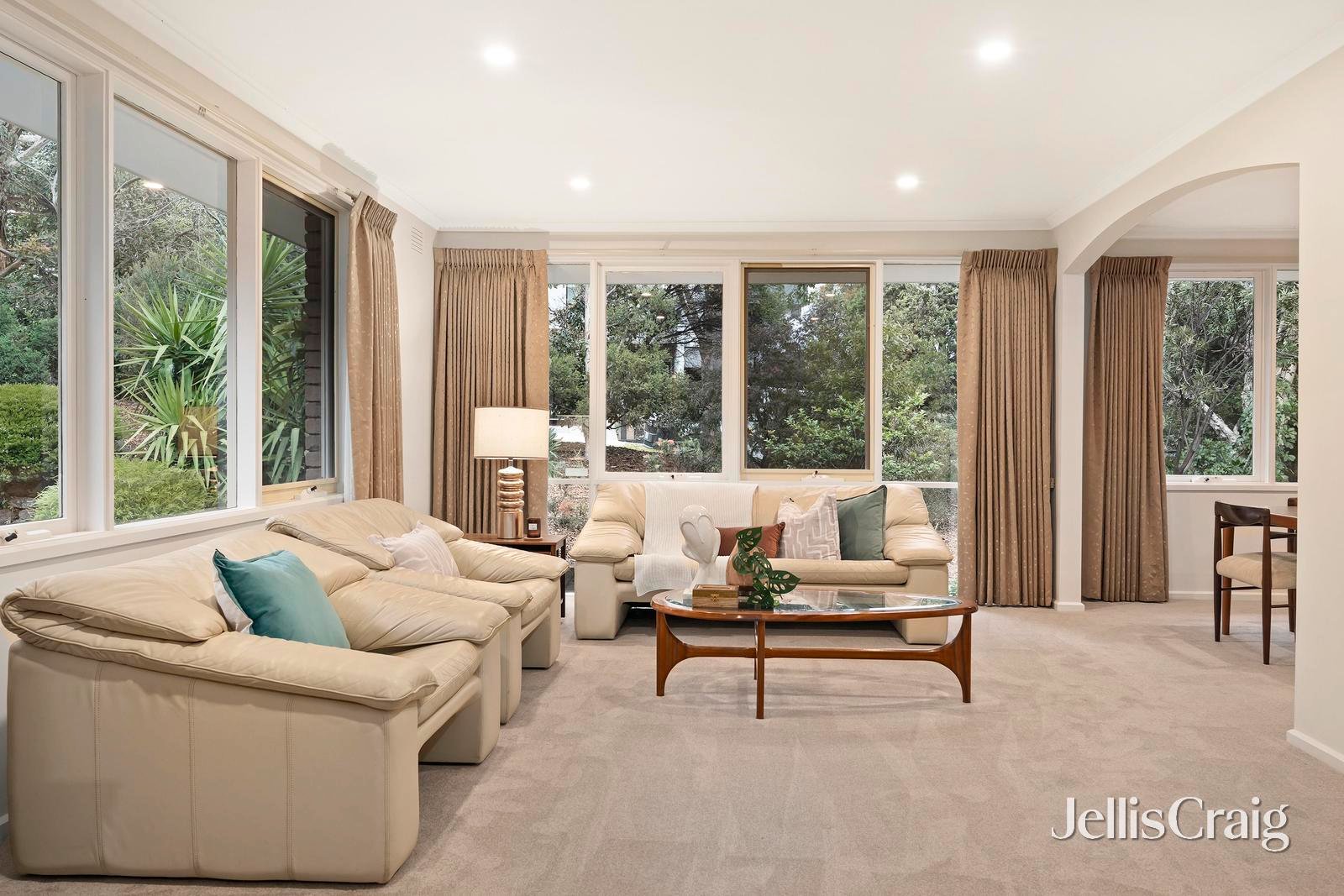 1 Glenview Road, Doncaster East image 5