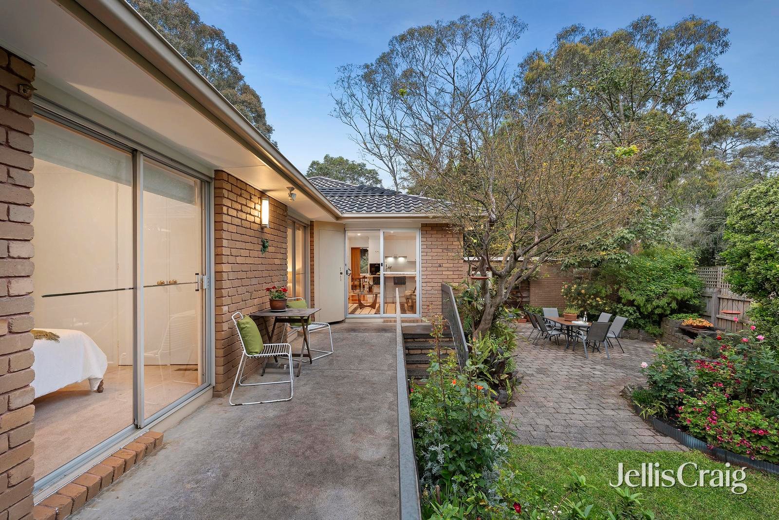 1 Glenview Road, Doncaster East image 11