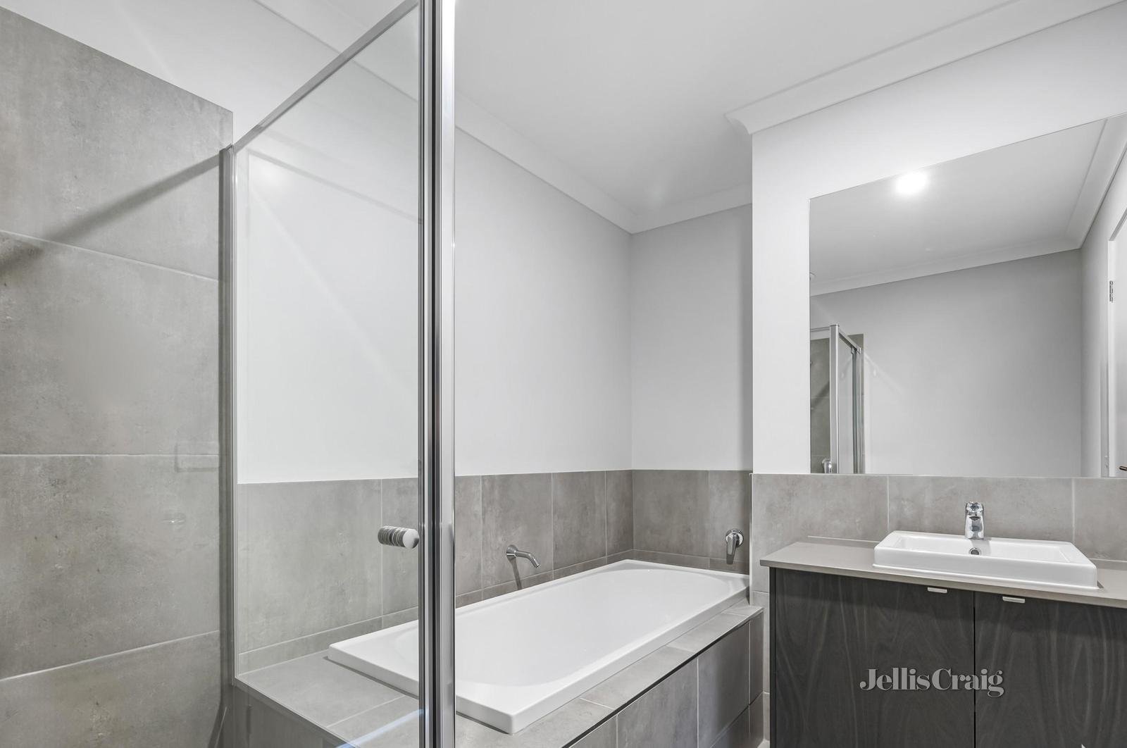 1 Goddard Street, Lucas image 7