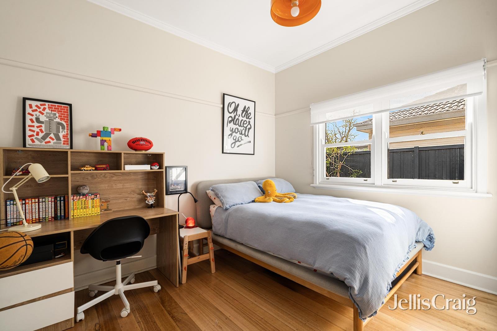 1 Gordon Grove, Preston image 11