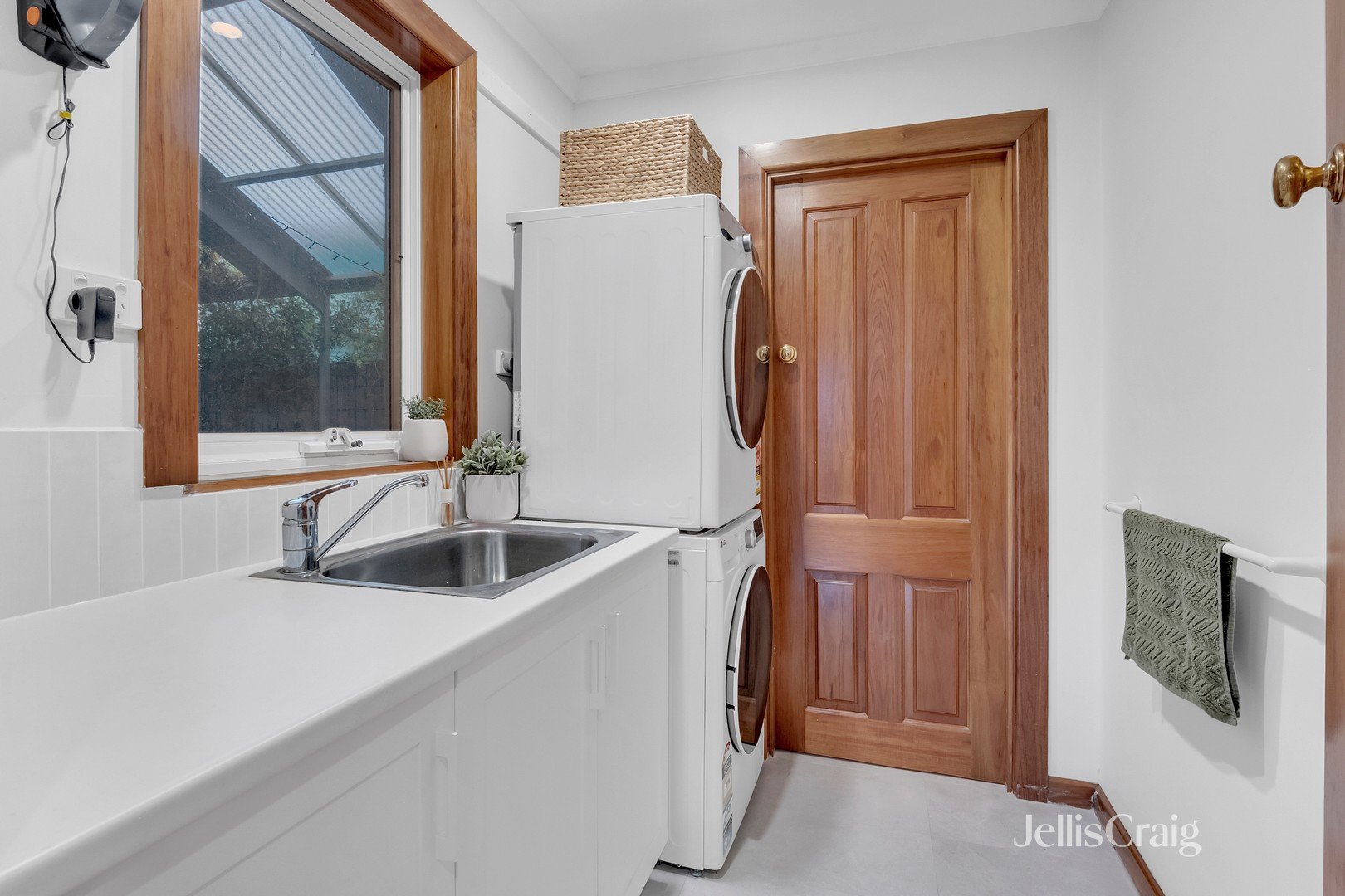1 Gordon Street, Coburg image 4