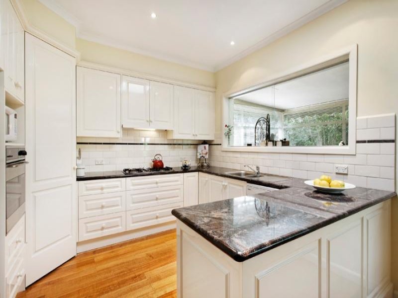 1 Grace Court, Mont Albert image 3