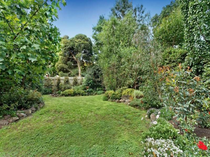 1 Grace Court, Mont Albert image 8