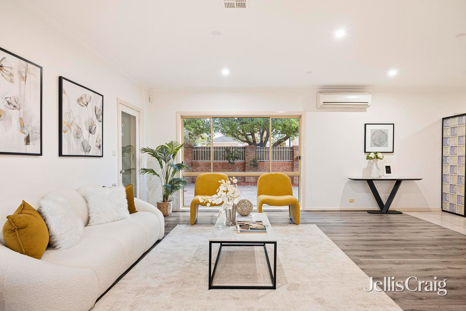 1 Grasmere Avenue, Doncaster East image 2