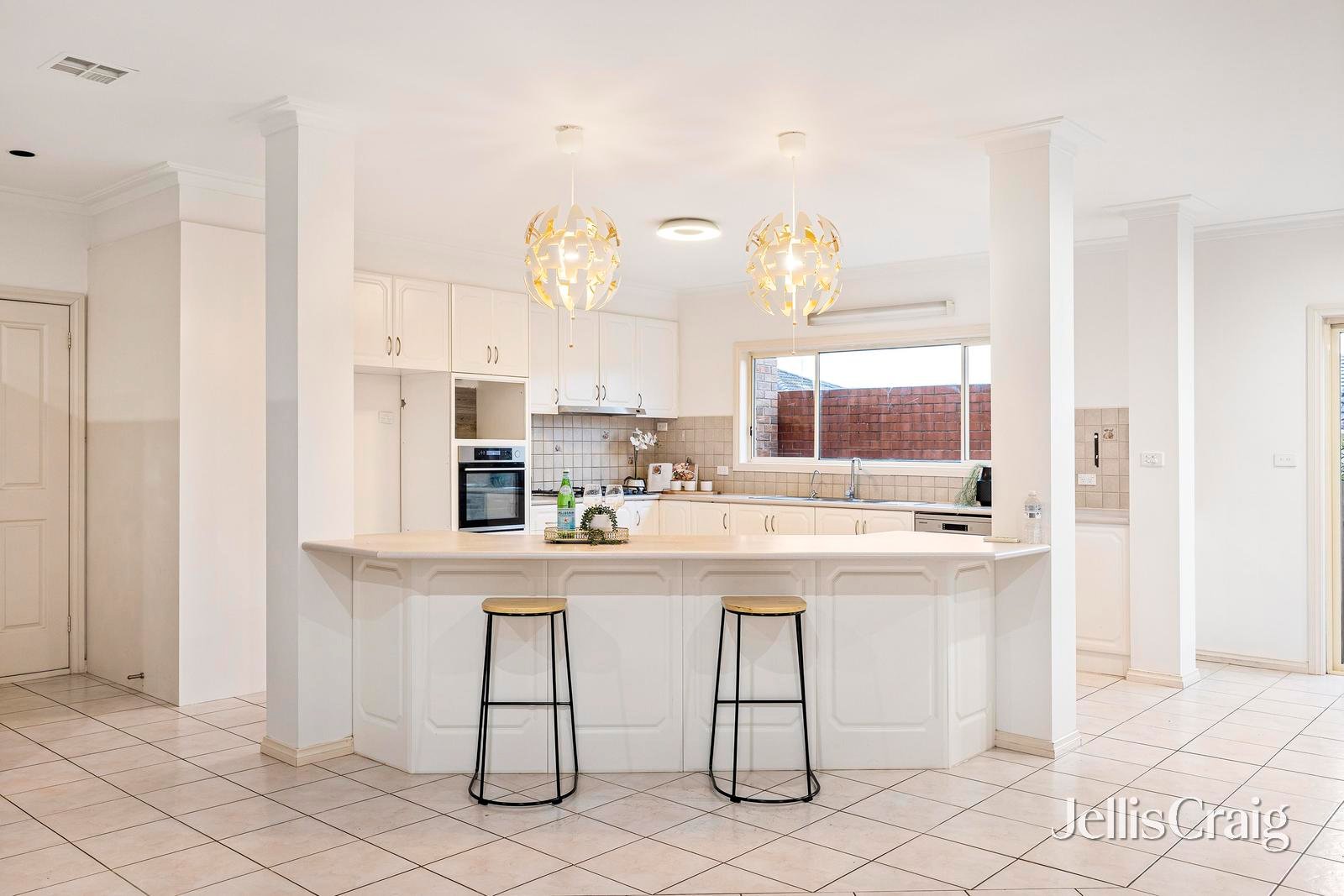 1 Grasmere Avenue, Doncaster East image 5