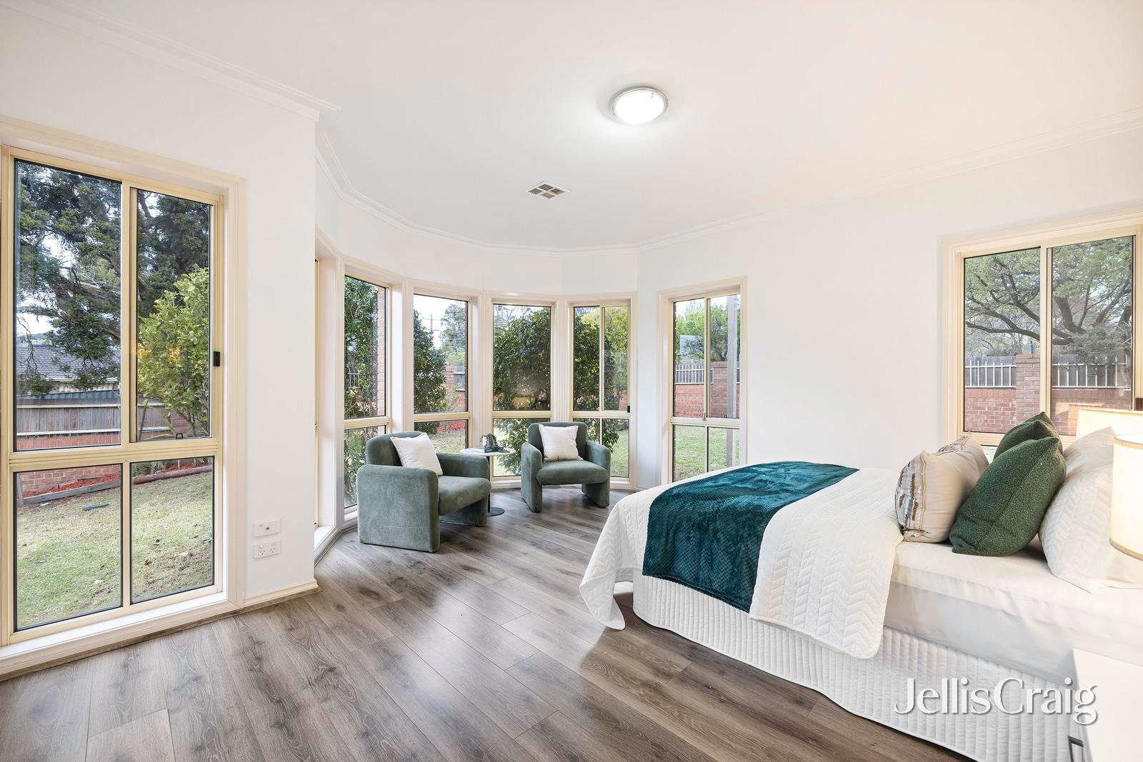 1 Grasmere Avenue, Doncaster East image 13