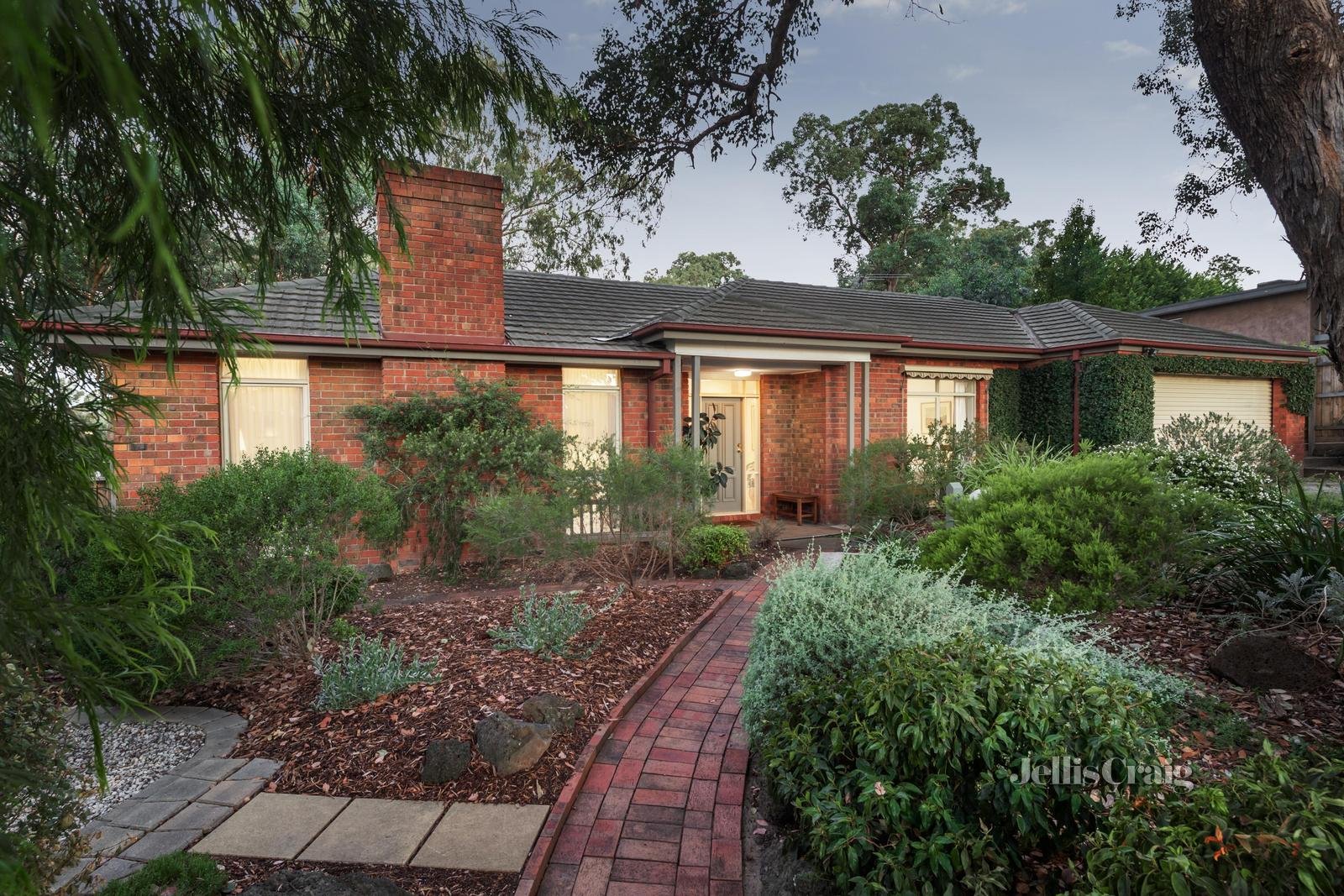 1 Greenwood Street, Briar Hill image 1