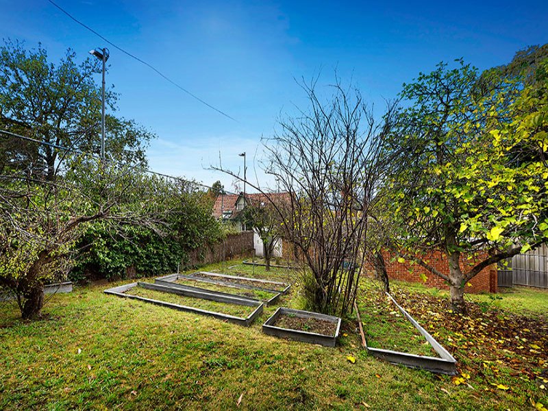 1 Grieve Street, Balwyn North image 7