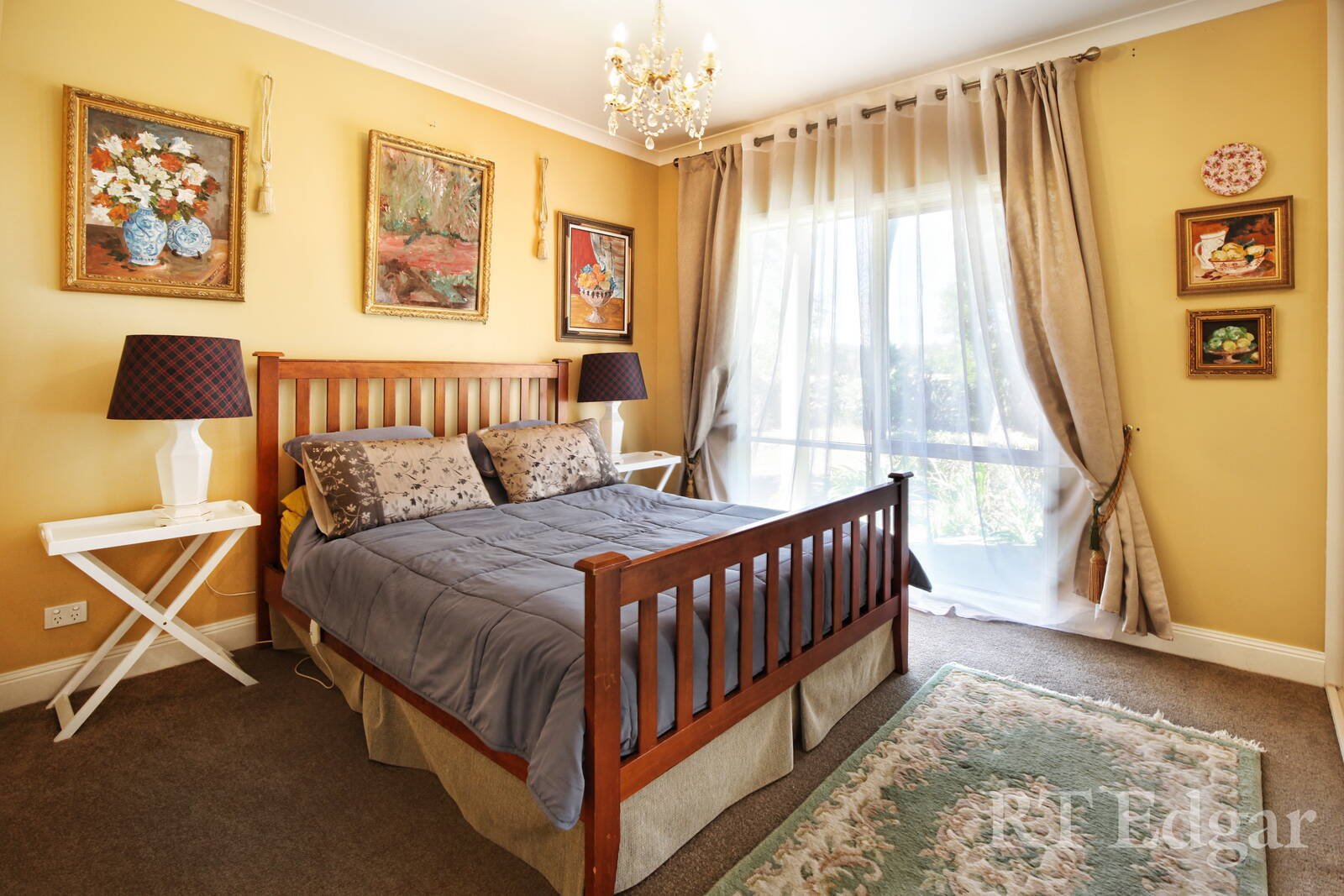Property Gallery Thumbnail 8