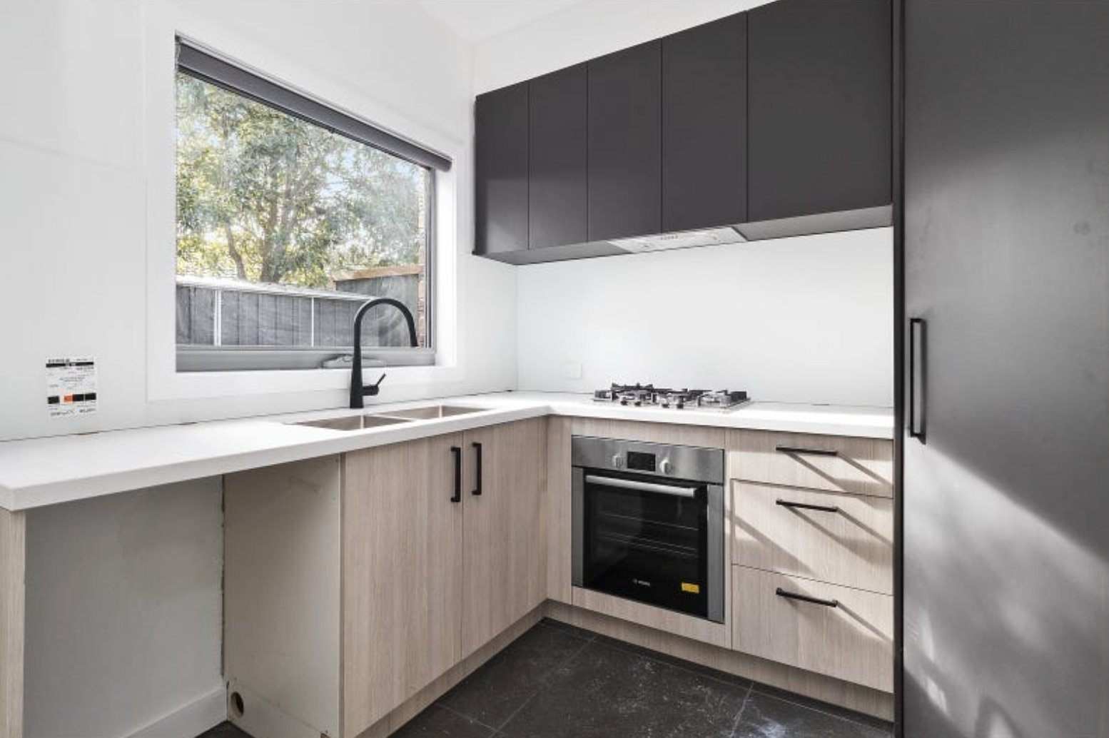 Property Gallery - Main Image