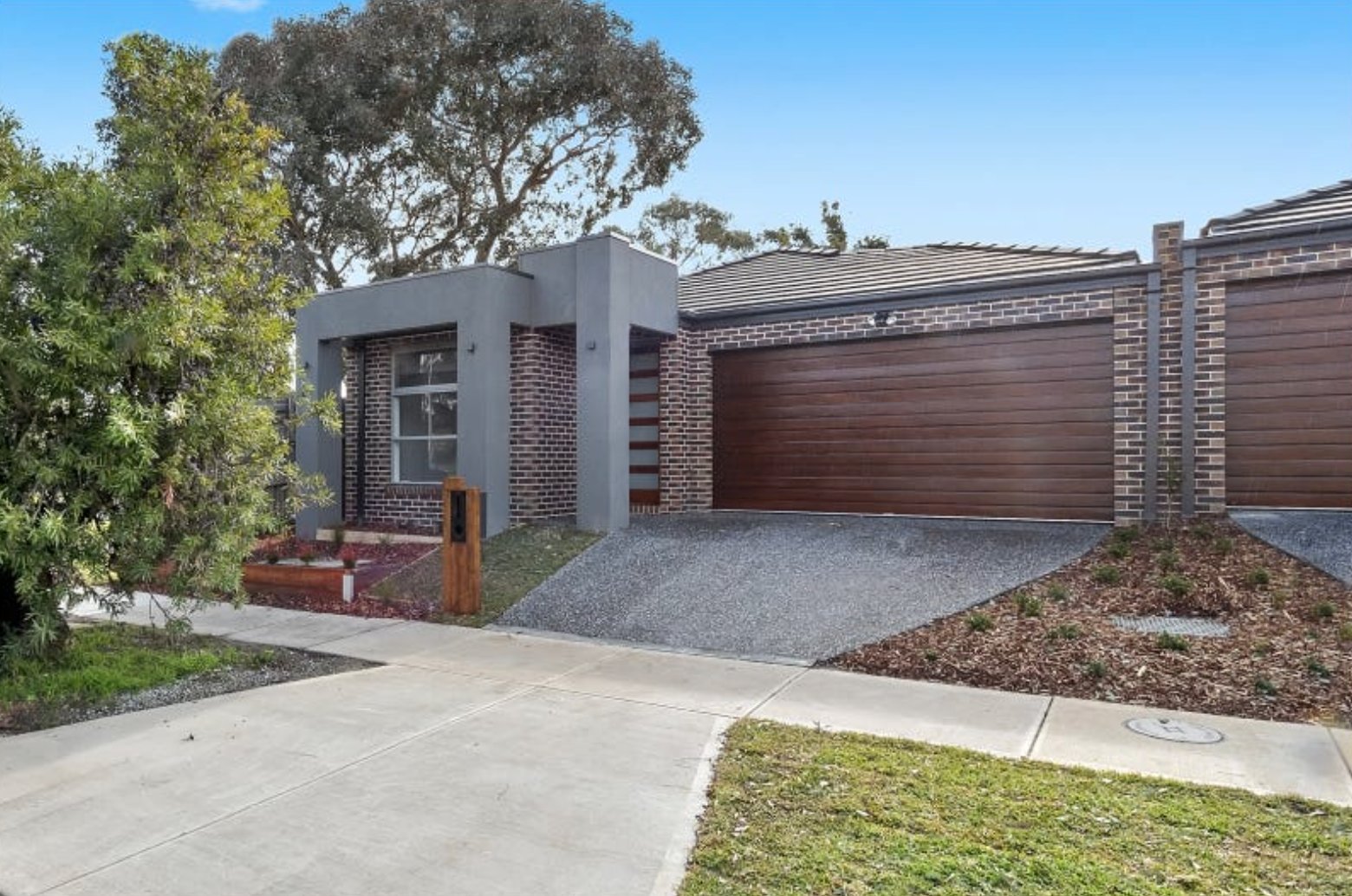 Property Gallery Thumbnail 3