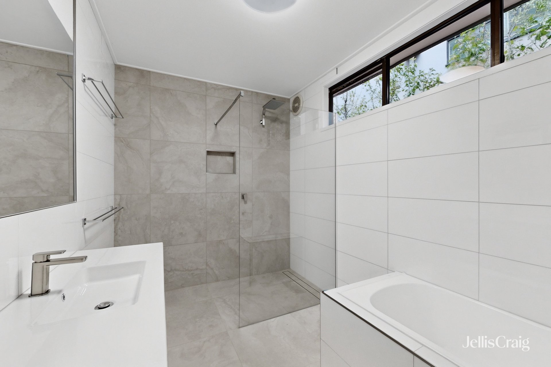 1 Hambledon Road, Hawthorn image 9