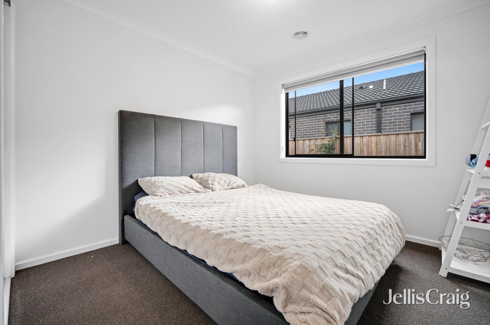 1 Harness Way, Winter Valley image 10