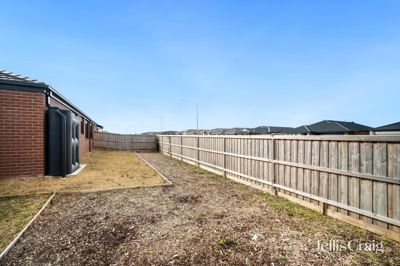 1 Harness Way, Winter Valley image 13