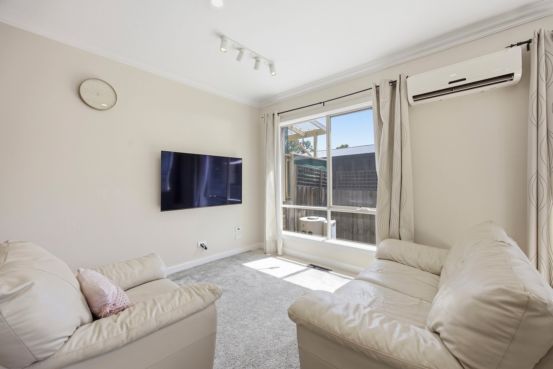 1 Hawthorn Road, Blackburn&nbsp;South image 5