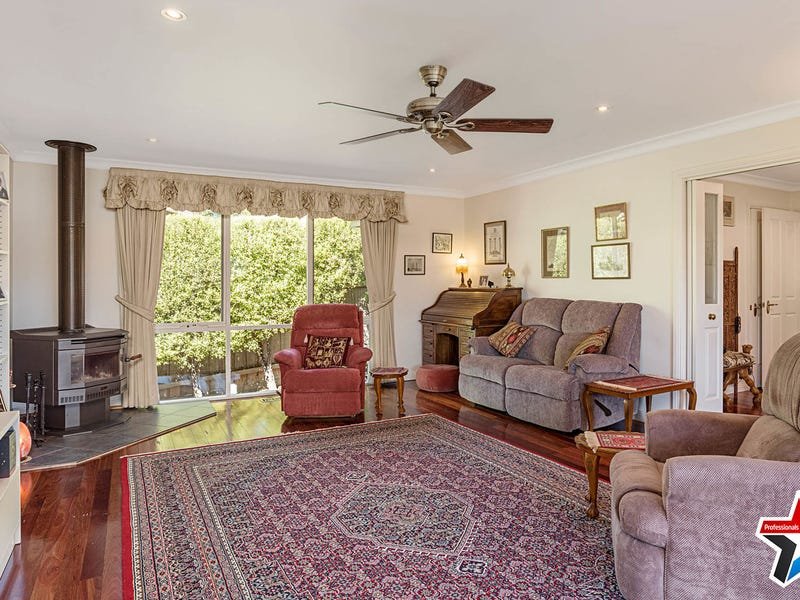 1 Helen Close, Yarra Glen image 3