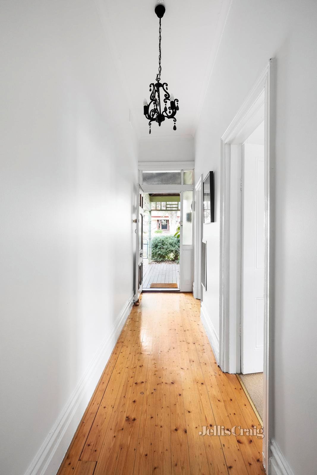 1 Henderson Street, Northcote image 2
