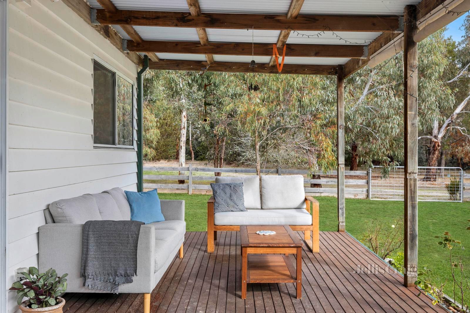 1 Hendley Street, Woodend image 11