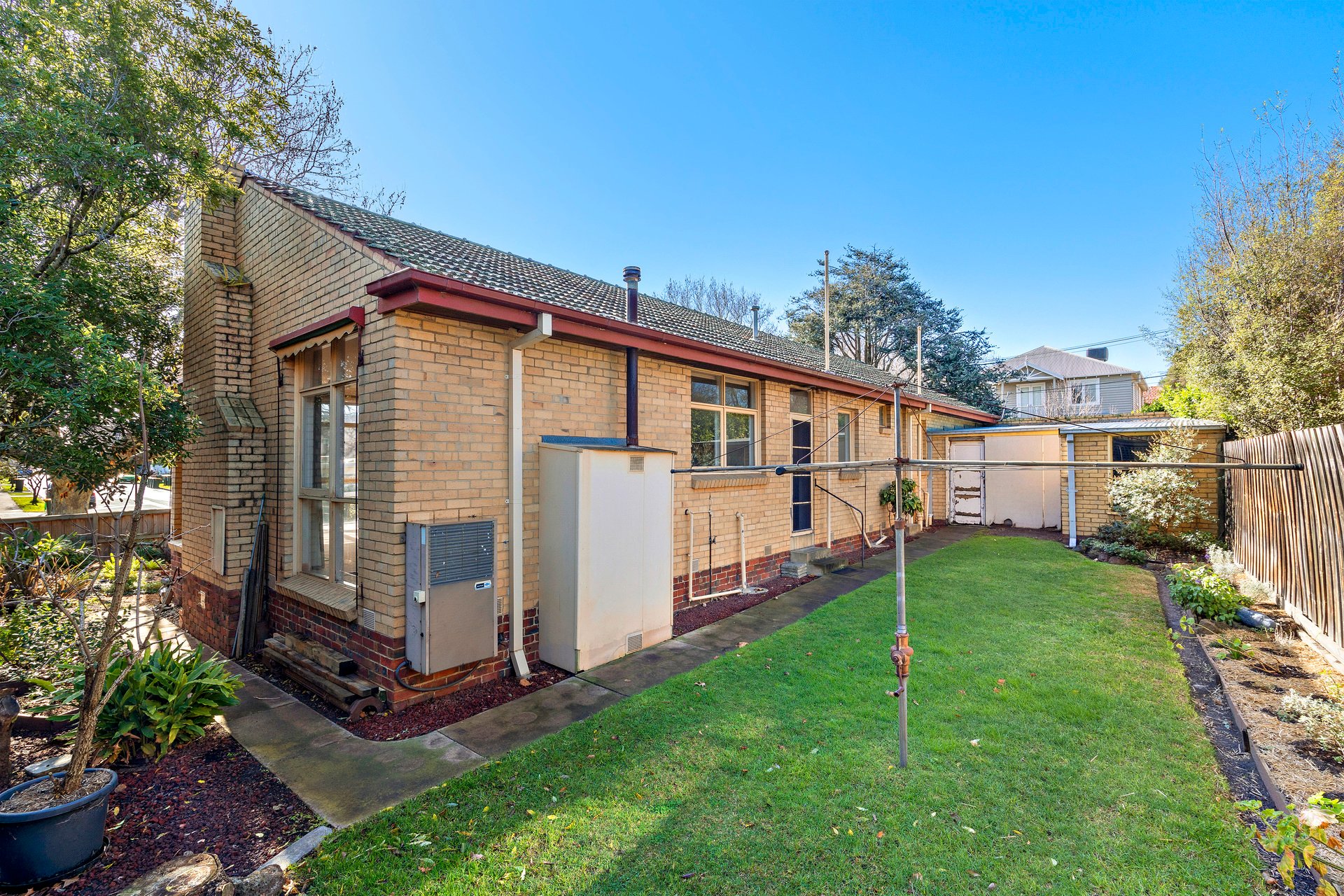 Property Gallery Thumbnail 8