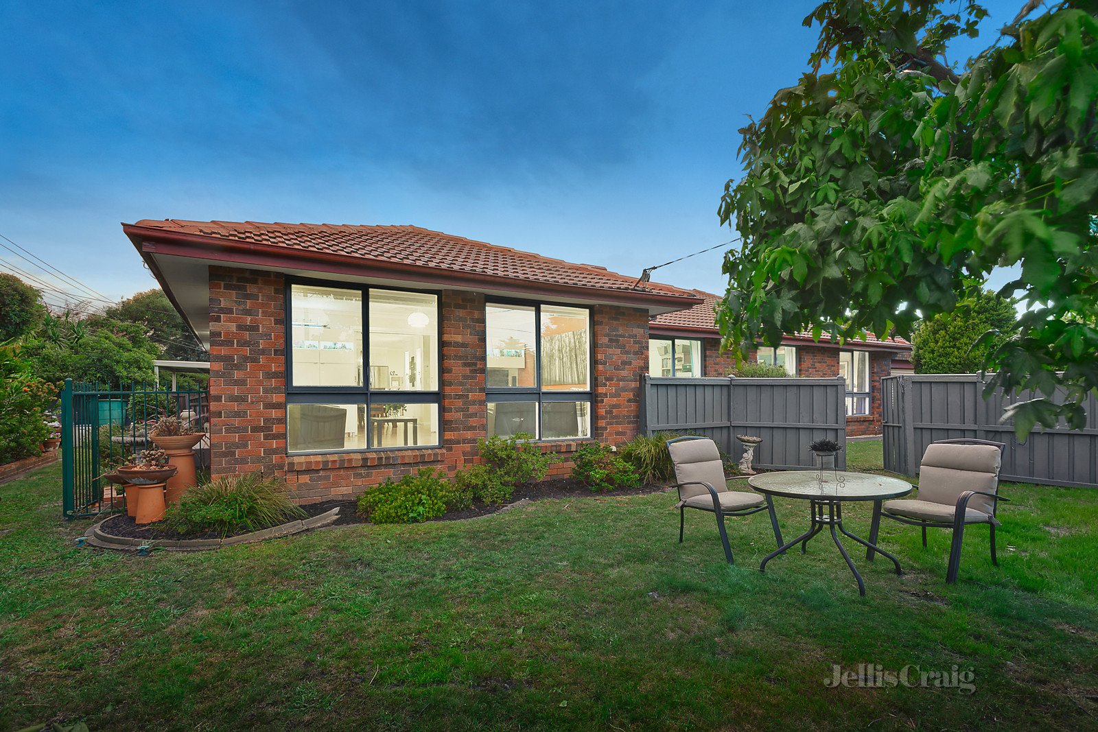 1 Herald Court, Glen Waverley image 2