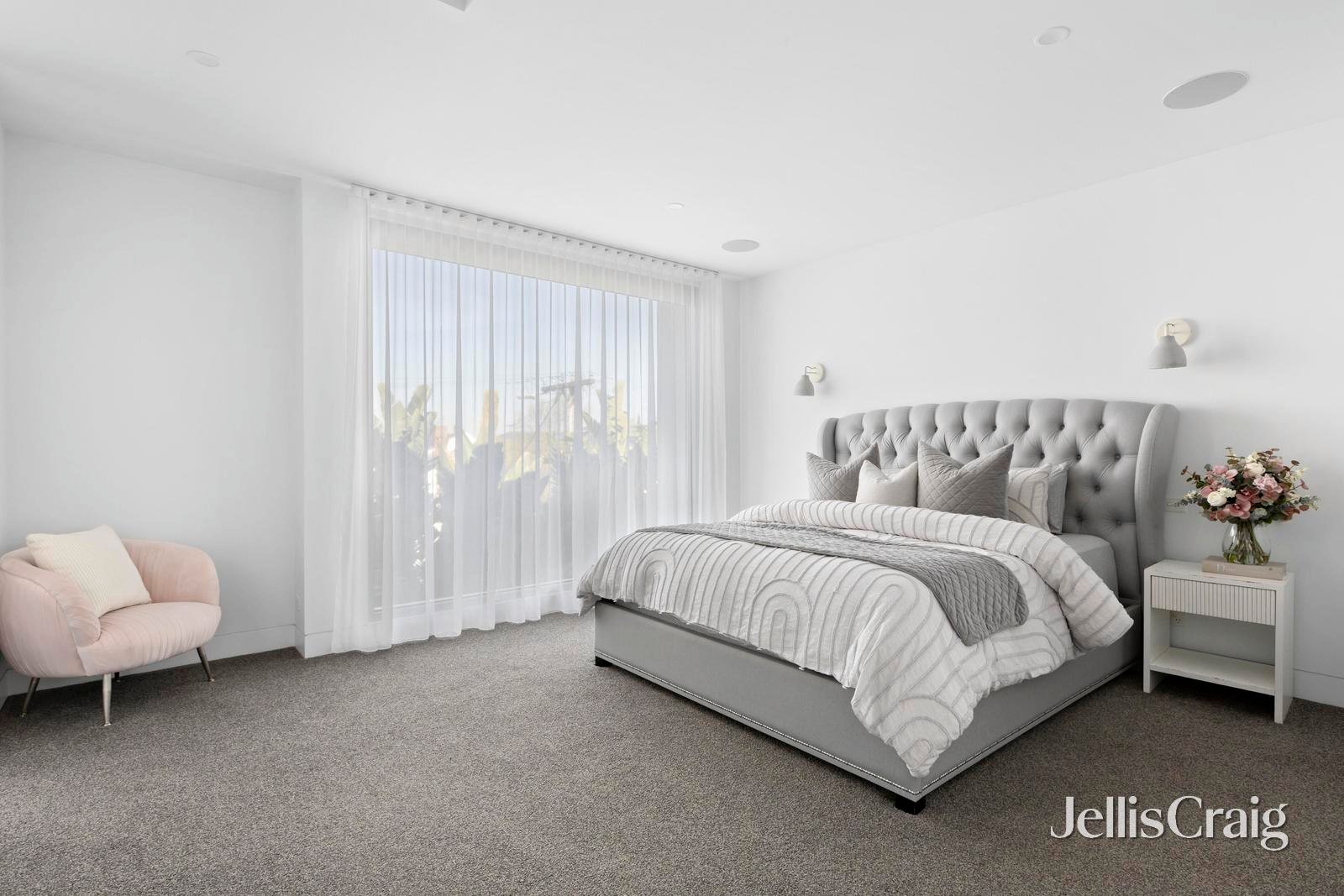 1 Hewitt Court, Strathmore image 9