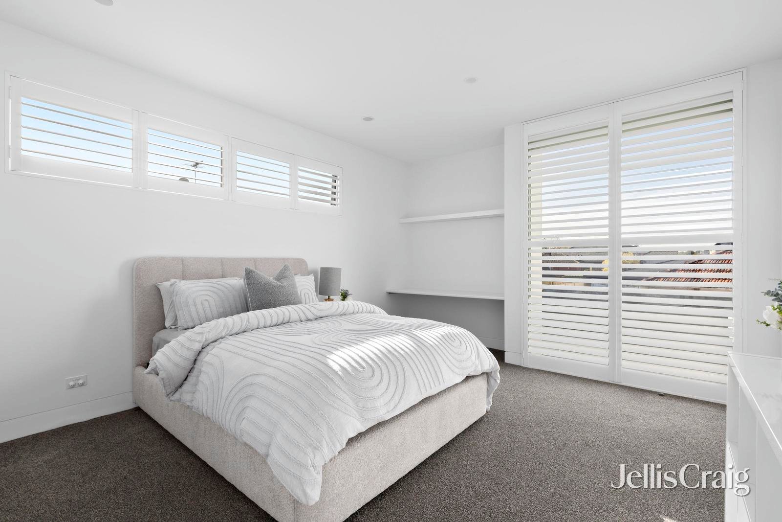 1 Hewitt Court, Strathmore image 10