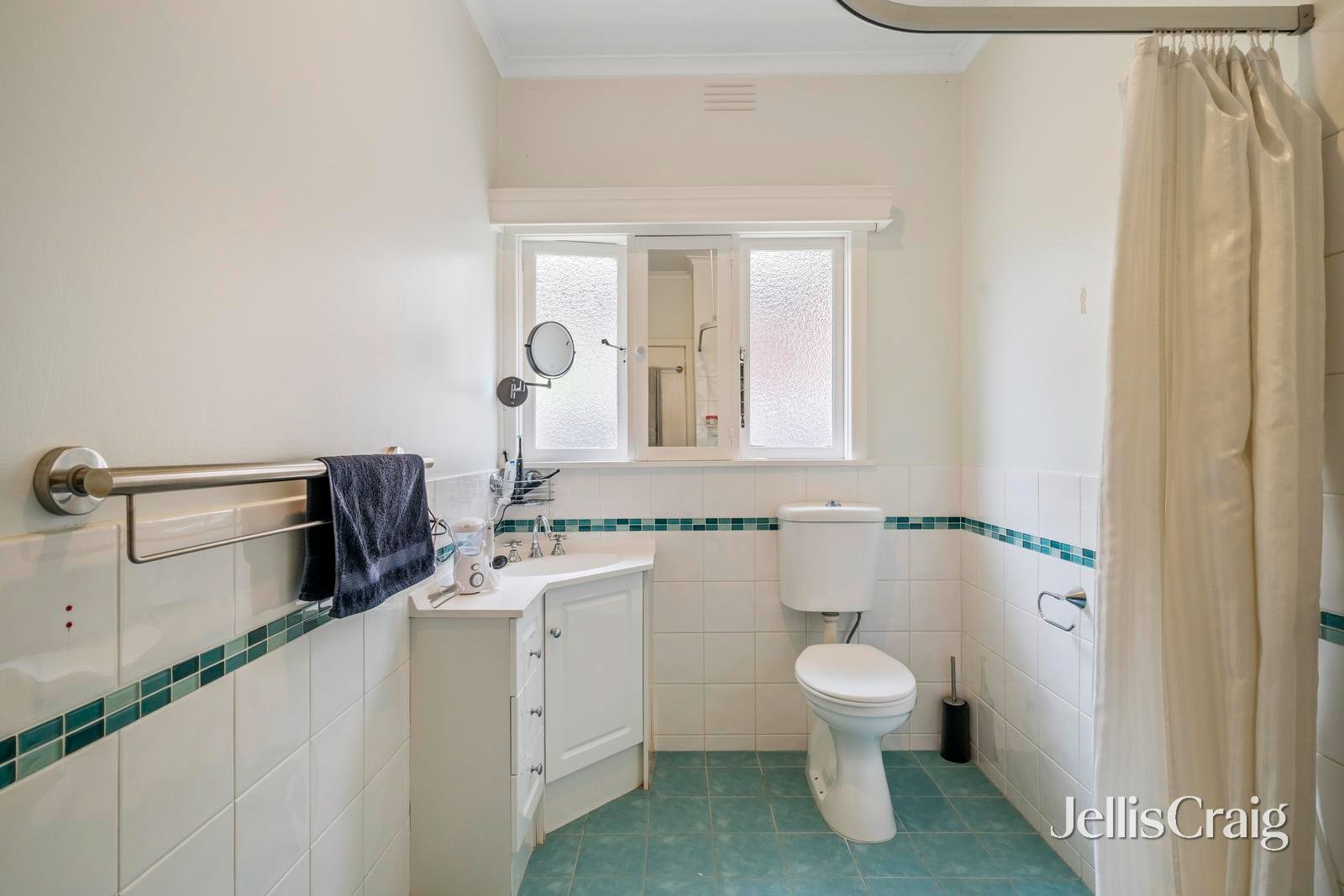 1 Hillside Road, Mount&nbsp;Waverley image 6