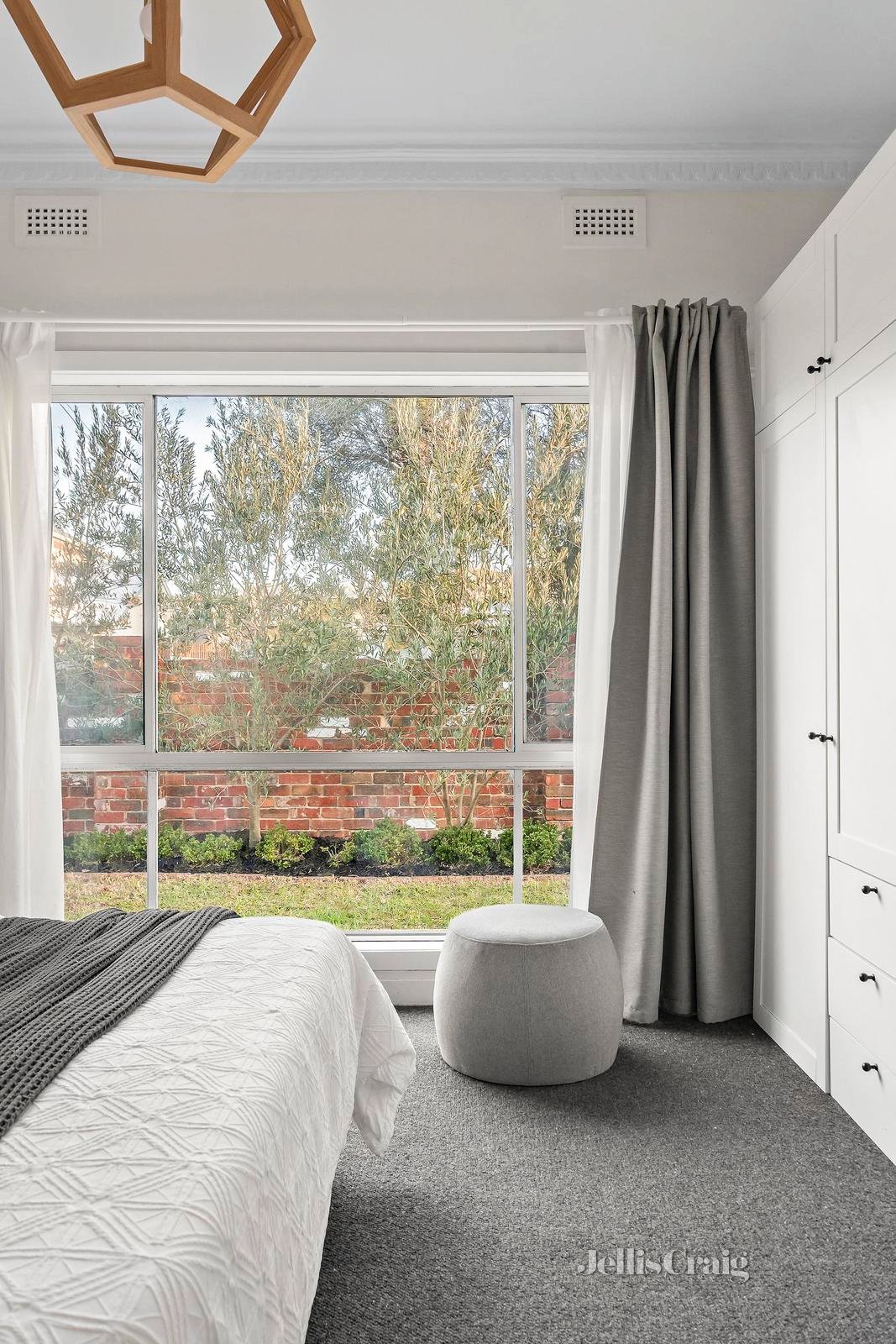 1 Hobson Street, Sandringham image 11