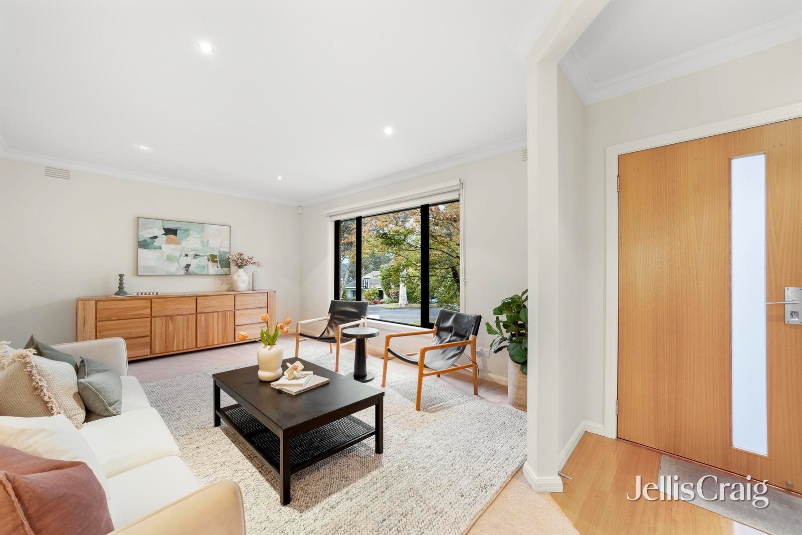 1 Holly Court, Mitcham image 6