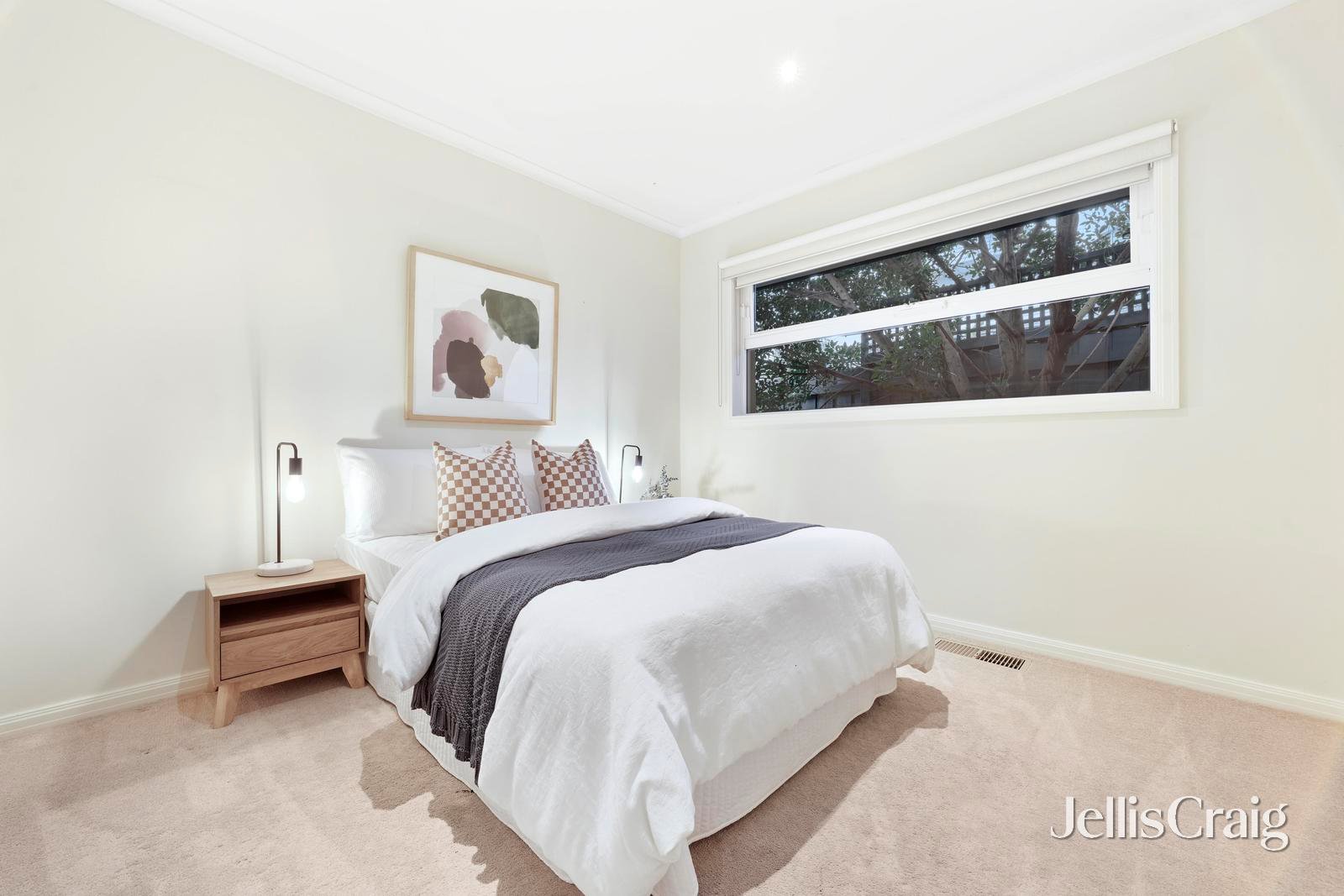 1 Holly Court, Mitcham image 10
