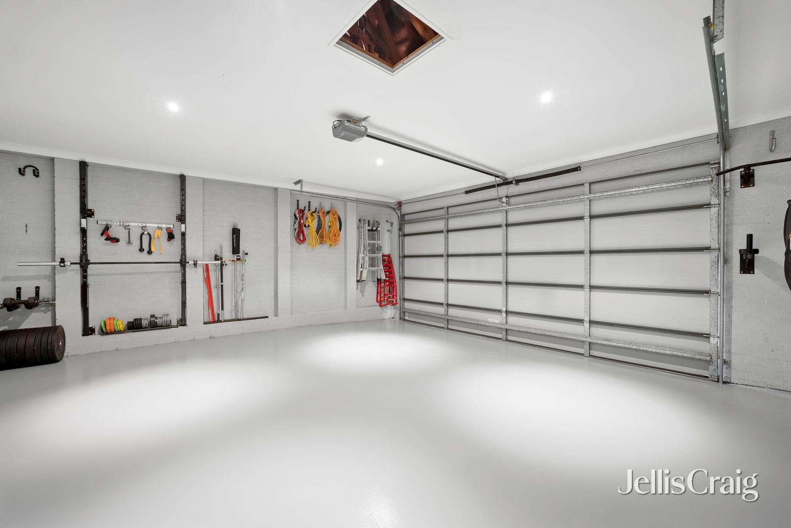 1 Holly Court, Mitcham image 16