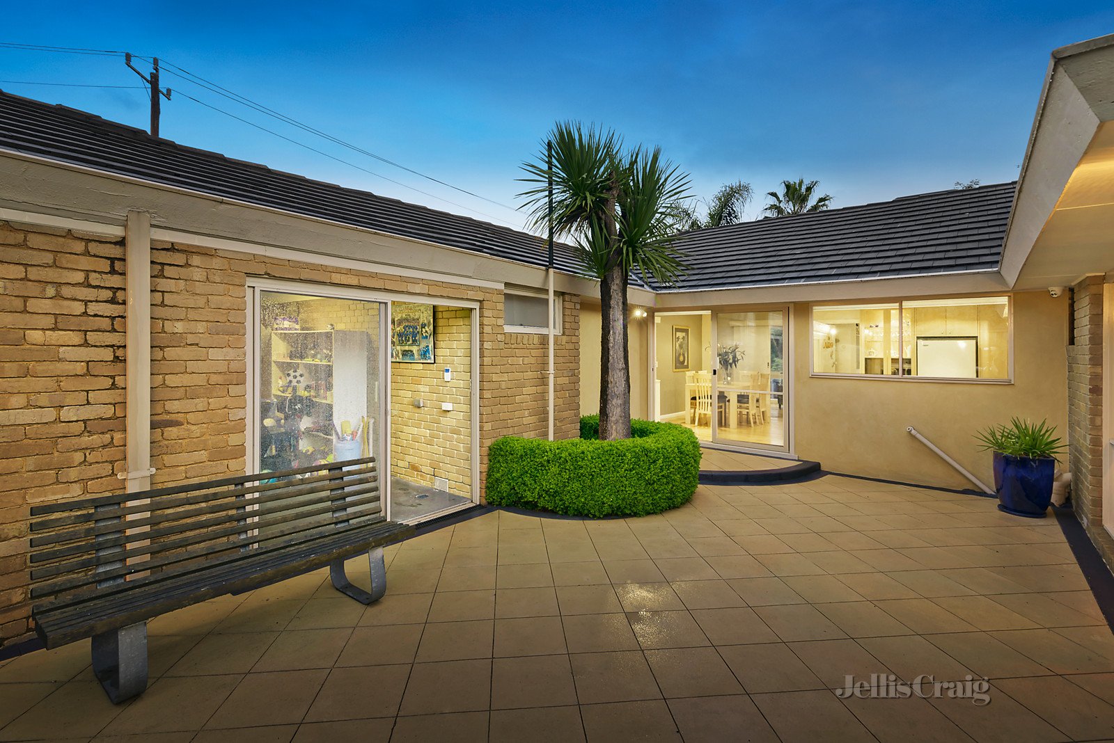 1 Honni Mews, Doncaster East image 10