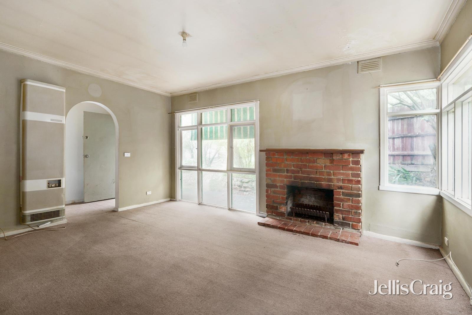 1 Inez Avenue, Eltham image 3