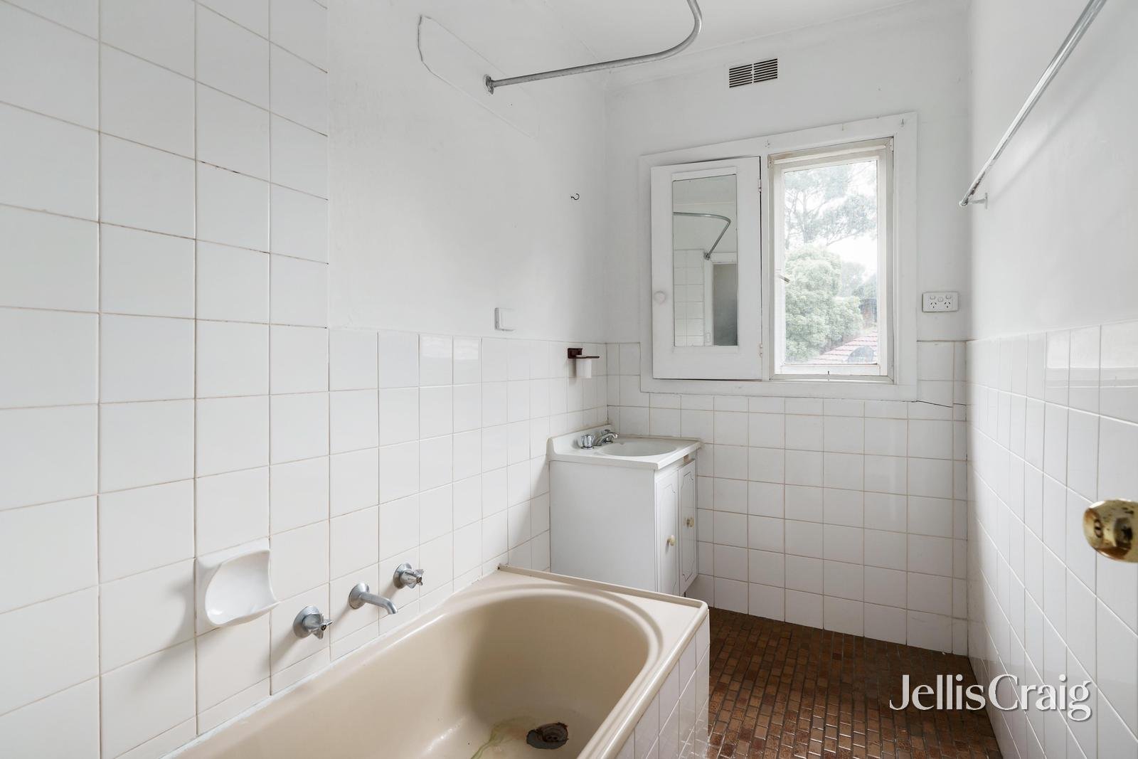 1 Inez Avenue, Eltham image 6