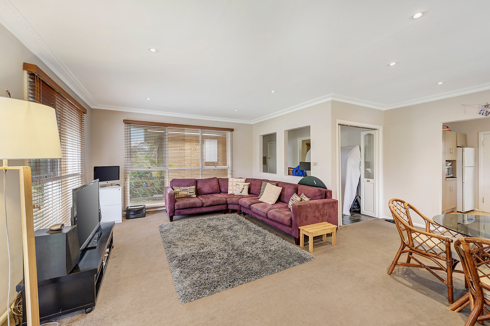 1 Iona Court, Mount Waverley image 2