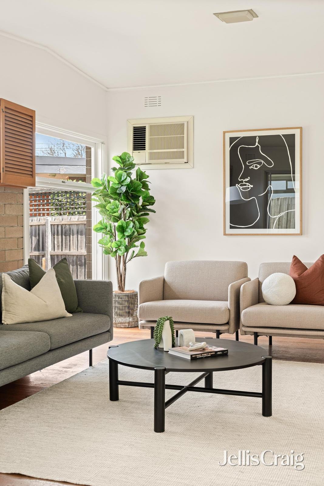 1 Jedda Court, Cheltenham image 3