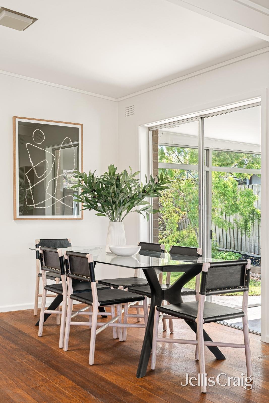 1 Jedda Court, Cheltenham image 7