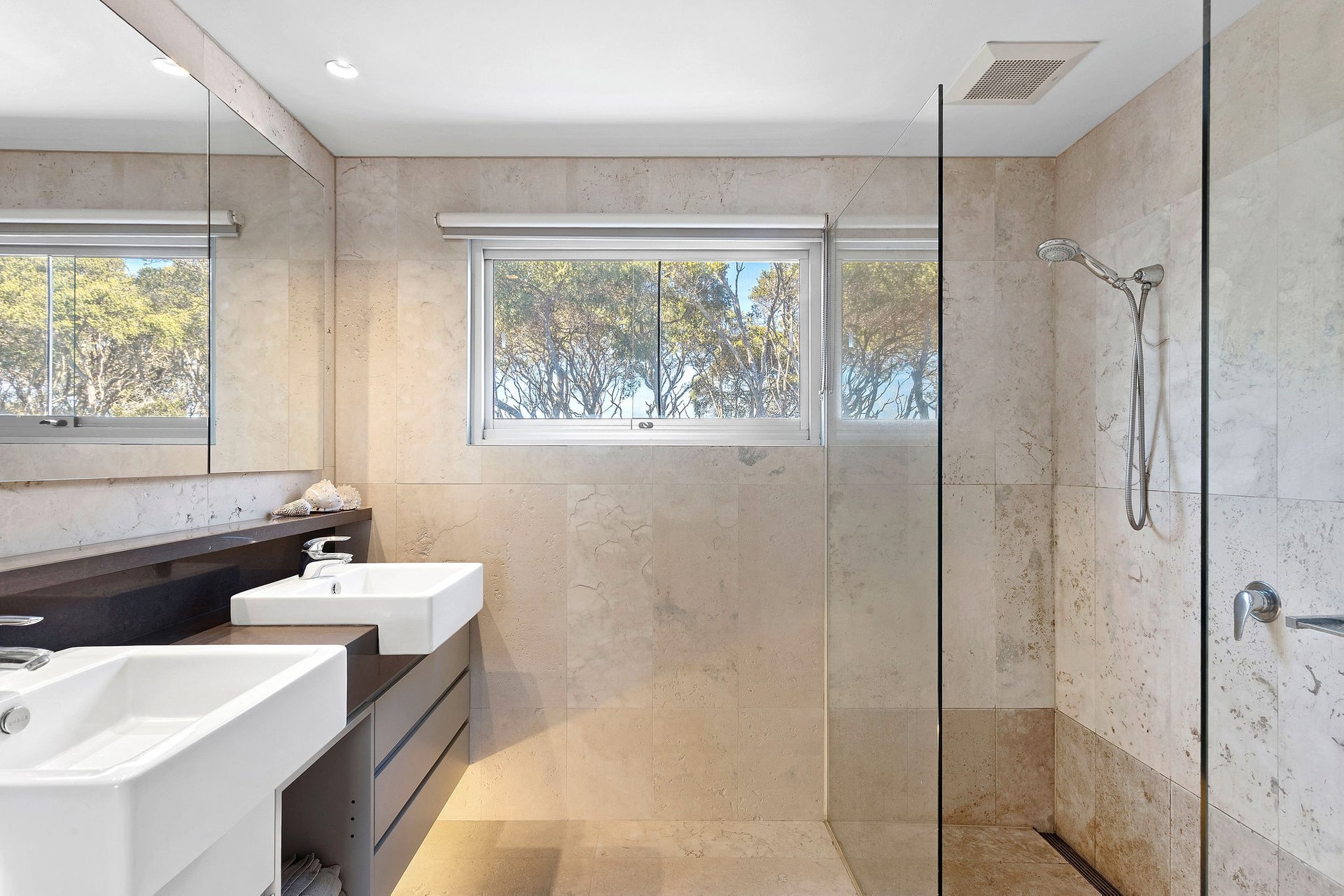 1 Jephson Street, Blairgowrie image 8