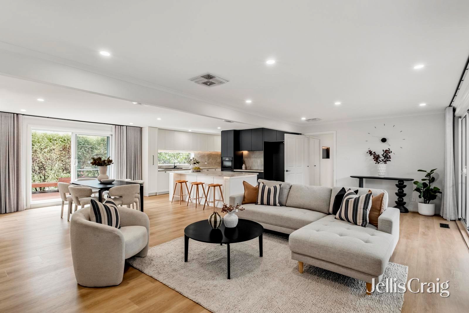 1 Jull Parade, Ringwood&nbsp;North image 2