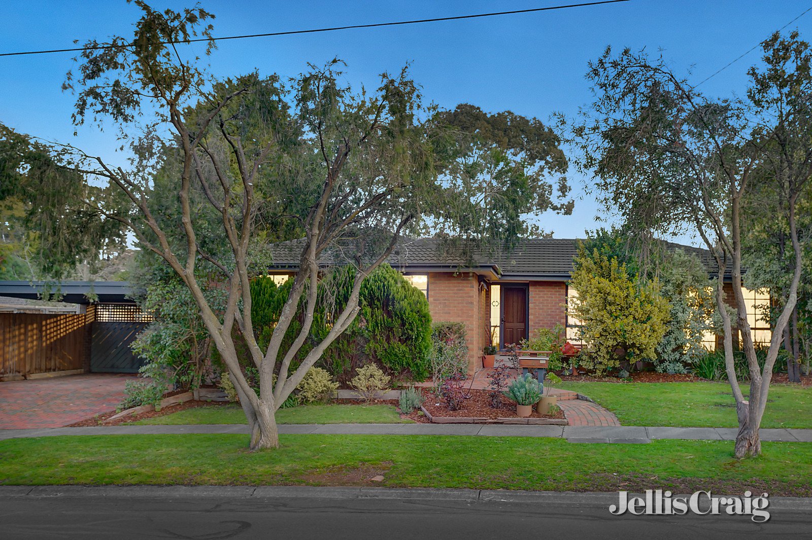 1 Jum Jum Close, Croydon Hills image 1