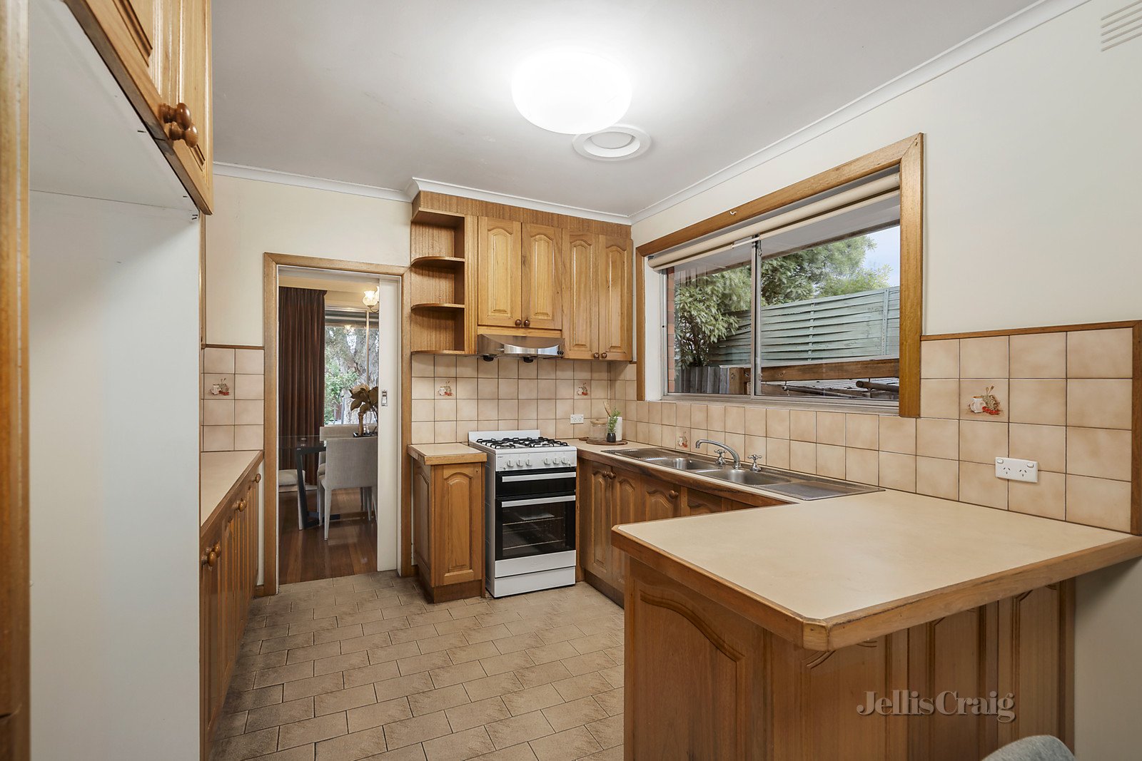 1 Kenjulie Drive, Bentleigh East image 6