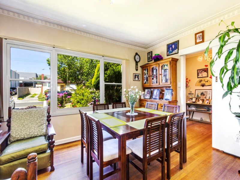 1 Keogh Street, Burwood image 3